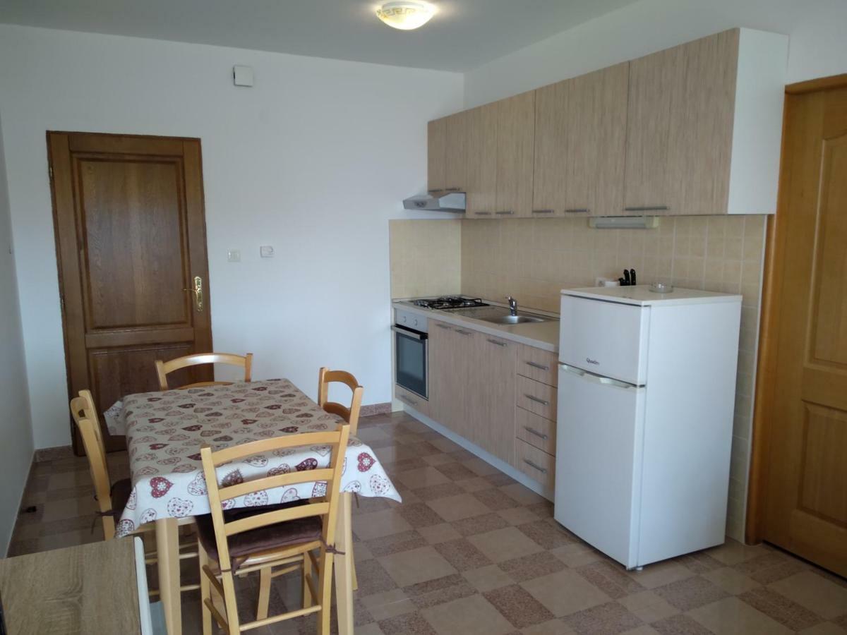 Apartments Palit Rab Town Exterior photo